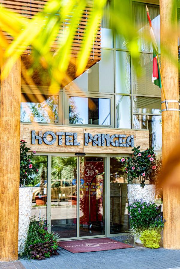 Pangea Hotel Nyiregyhaza Exterior photo